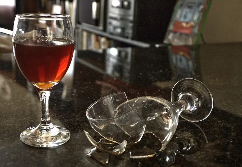 kapot glas bar drinken pixabay