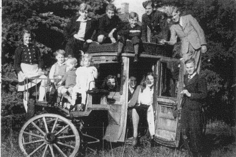 kasteeltuinenarcen koetsalsspeeltoestel