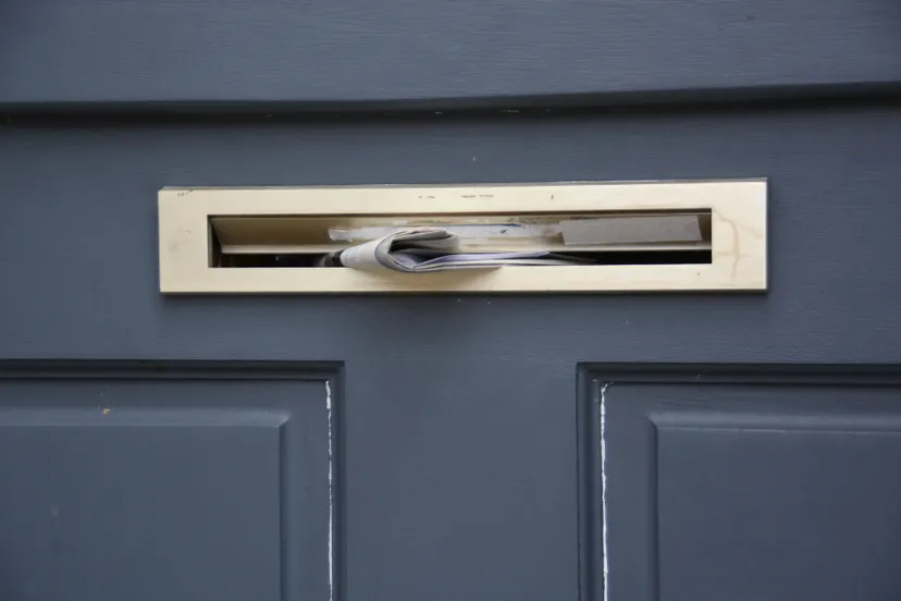 mail box 1915075 1920