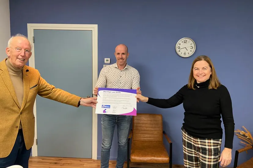 ondertekening boei limburg