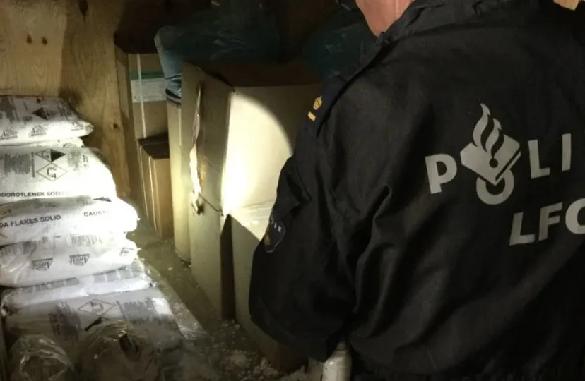 politie inval echt 16 apr 2018 politie