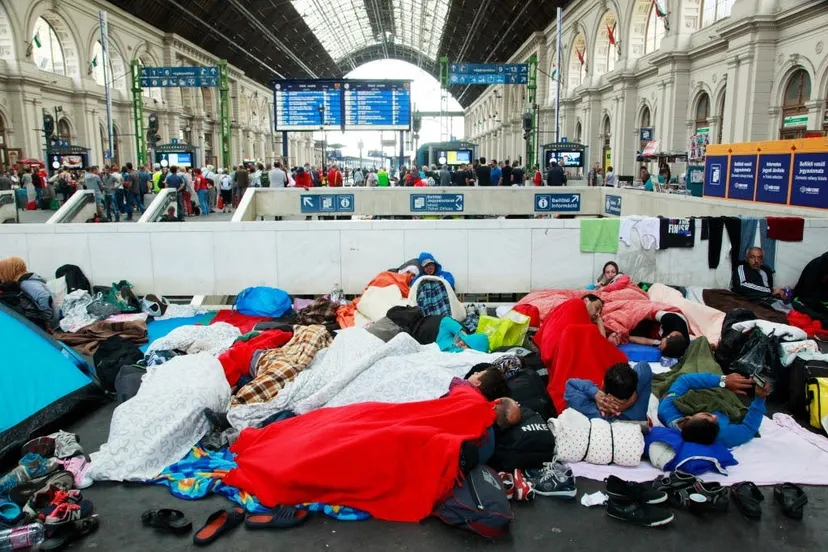 refugees budapest keleti railway station 2015 09 04
