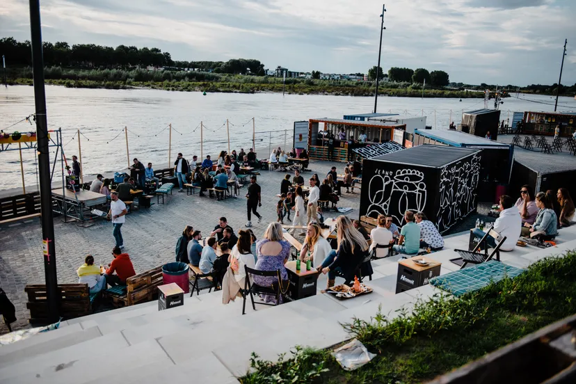 the bluebirds femke valks 2 3