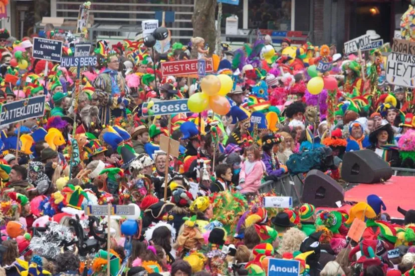 1000159088 carnaval feest