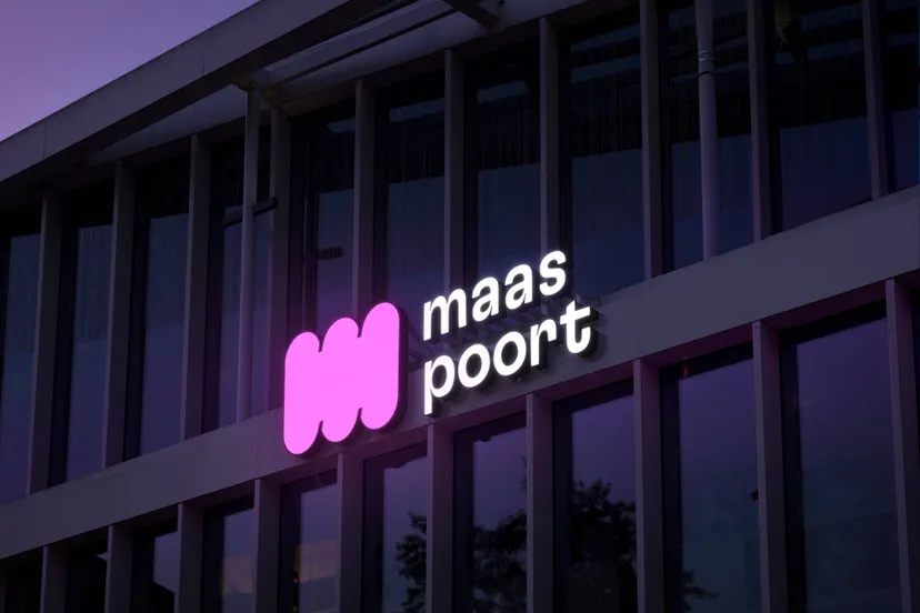 maaspoort gevel logo pers