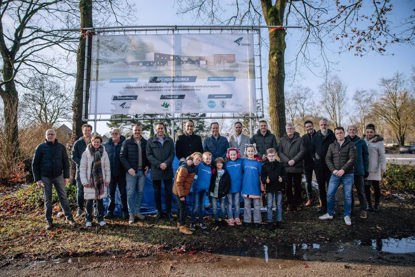 onthullingbouwbordhbsv 22