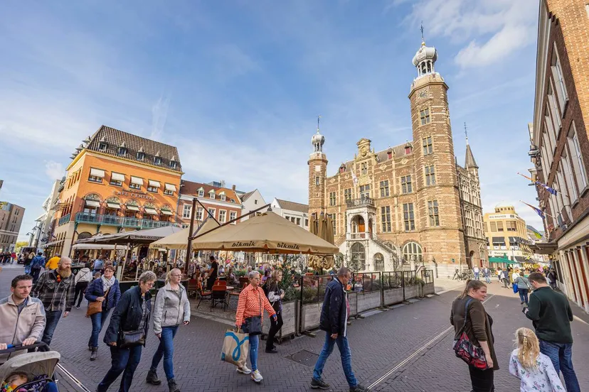 stadshuis markt 01 kopie