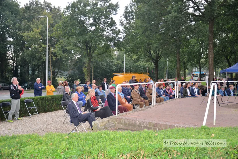 17 09 2021 herdenking monument heelsum dm van hellesem 1