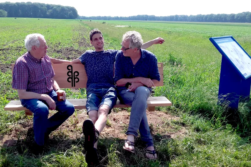 180526overdracht bank