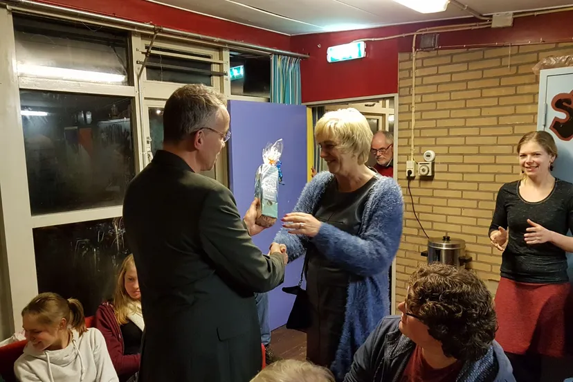 burgemeester opv s cadeautje