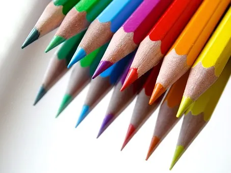 colored pencils 686679 340