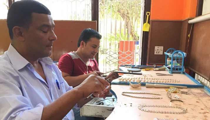 dambar biswokarma wereldwinkel