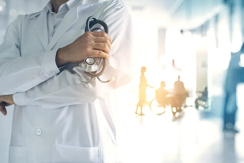 dokter ziekenhuis tungnguyen0905 pixabay