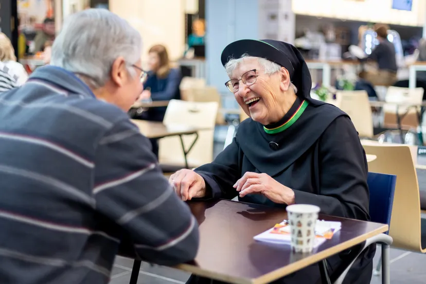 foto non living library hogere resolutie