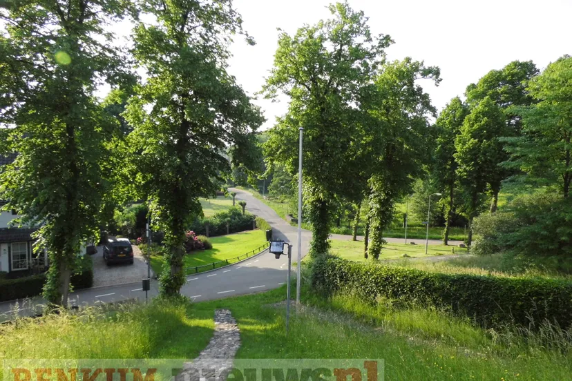 kerkje op de heuvel heelsum 9