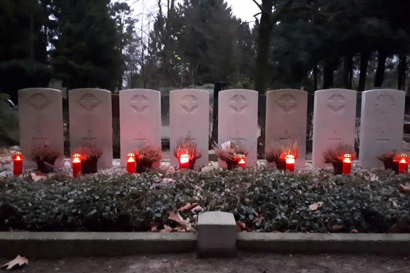 lichtjes op oorlogsgraven 2017 5
