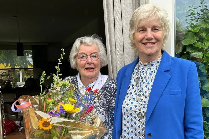 mw duton en de burgemeester van renkum 1