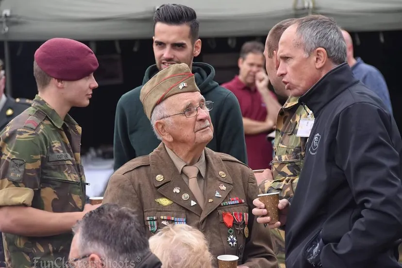 onthulling renkumse heide 2