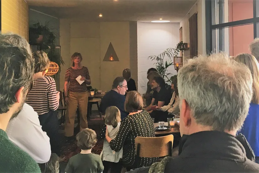 persfoto opening huiskamerlounge zweiersdal