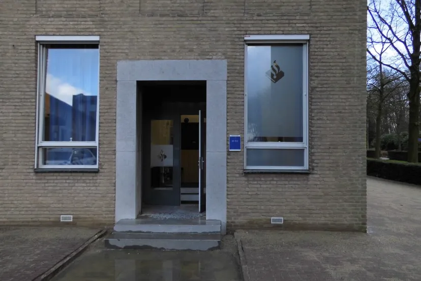 politieburo gemeentehuis 2