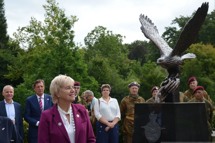 30 08 aircrew monument 17