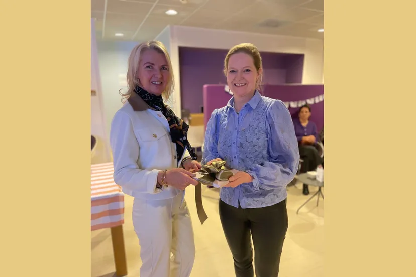 2024 12 10 overhandiging oncologiedagboek