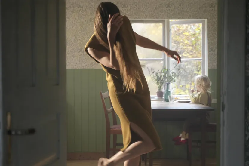 every body has a mother danscollectief arnhemse meisjes credits anna fransen min