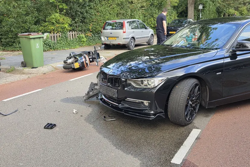 18-09 scooterrijder gewond bennekomseweg