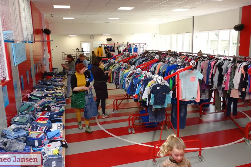 09 04 2022 kinderkleding en speelgoedbeurs ellecom 2