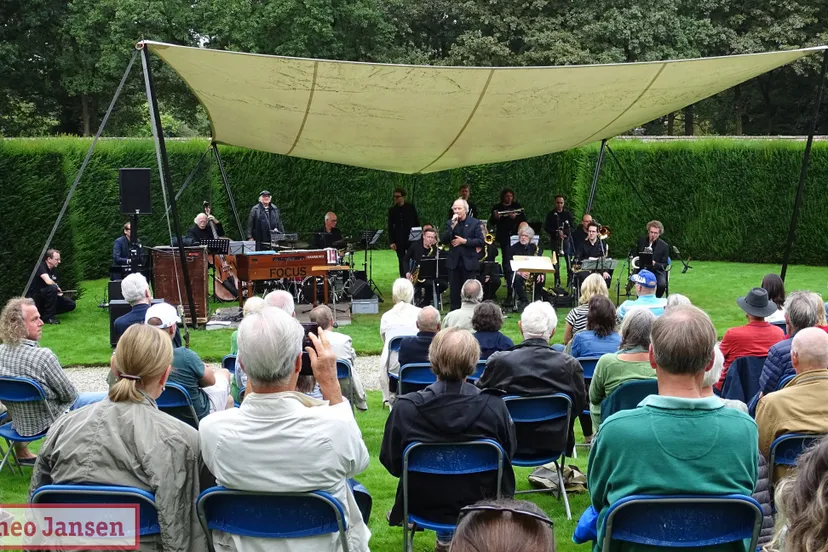 12 09 2021 guus tangeler bigband met thijs van leer op middachten 3