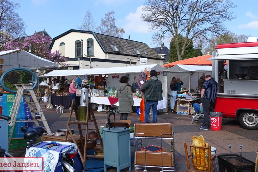 16 04 2022 markt op steeg 1