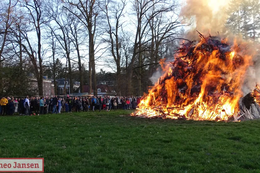 16 04 2022 paasvuur laag soeren 6