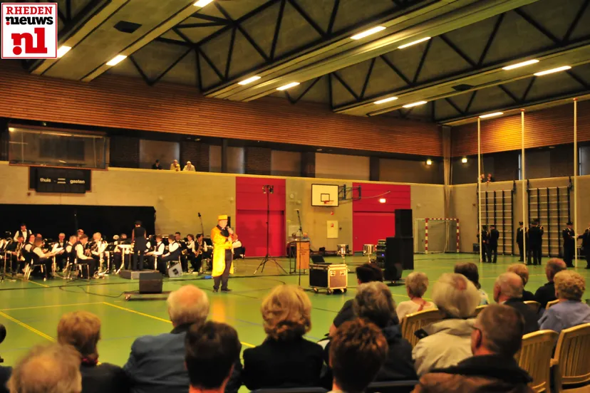2015 04 24 opening oranjefeest 001