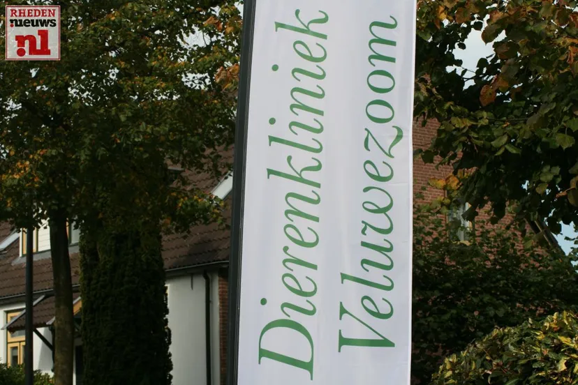 2015 10 03 opening dierenkliniek veluwezoom 001