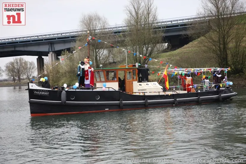 2015 11 21 intocht sinterklaas de steeg 006