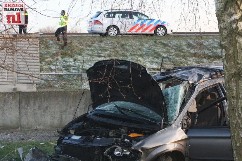 2016 01 18 ongeval snelweg rhedenl 015