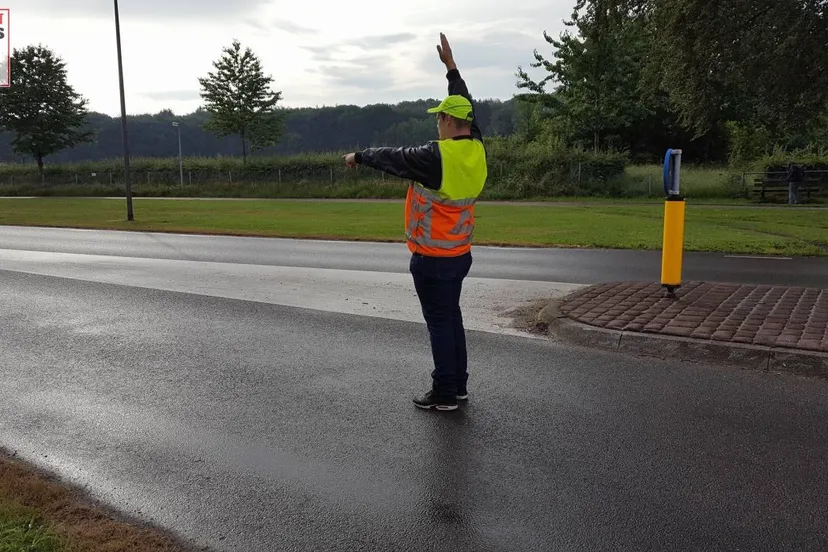 2016 06 16 verkeersregelaars 003