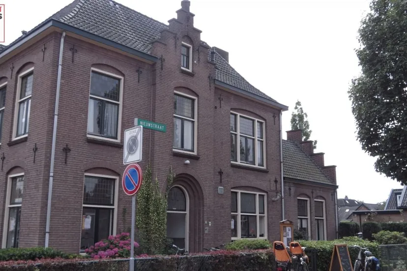 2016 07 12 publicatie het raadhuis 010