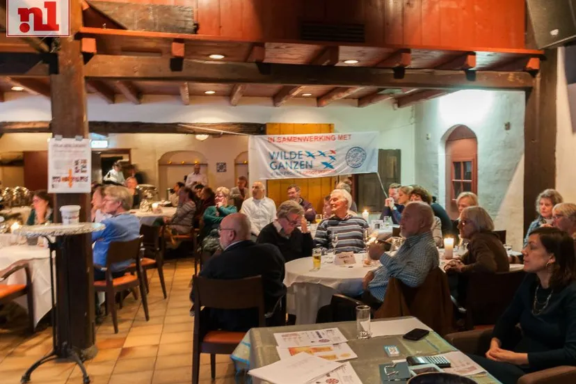 2017 01 23 ellecom peerdestal sari benefietdiner 004