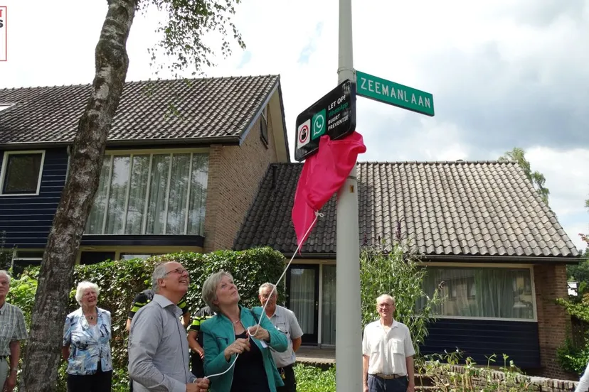2017 07 19 onthulling buurtpreventiebord dieren 006