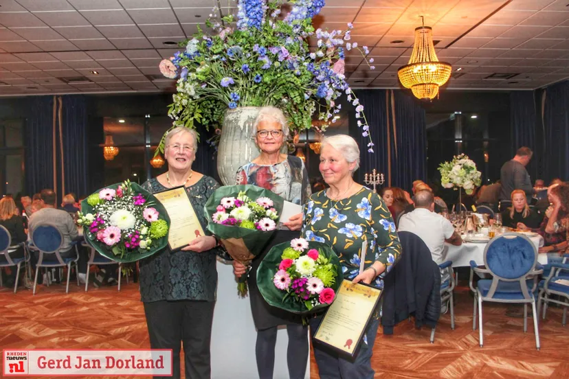 20191116 jubilarissen bij velpse accordeon vereniging 0