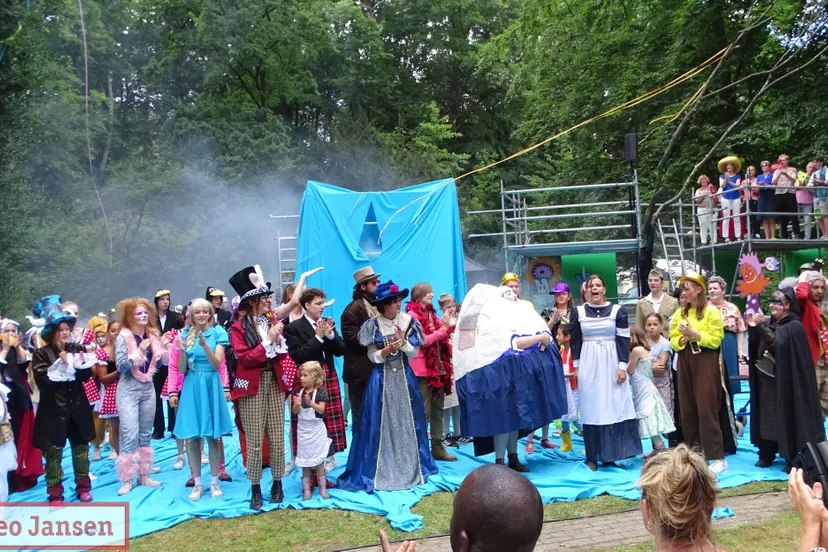 2022 07 02 alice in wonderland rhedelijk cultureel 2022 1