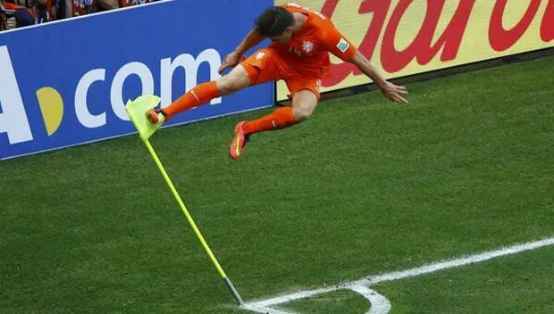 a7kuqhbpb2ybjrthz6pb129k2 huntelaar