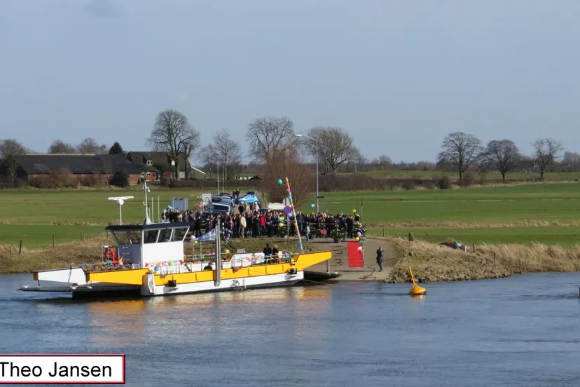 aan t veer 28 2 15 002