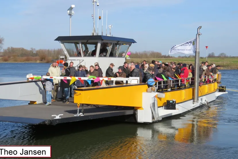 aan t veer 28 2 15 006