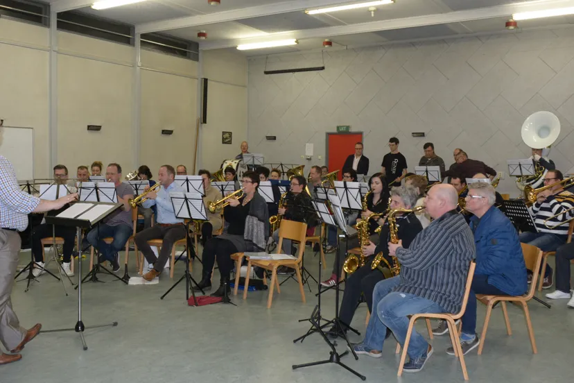 aanhaakrepetitie wwwarnhemstrompetterkorpsnl