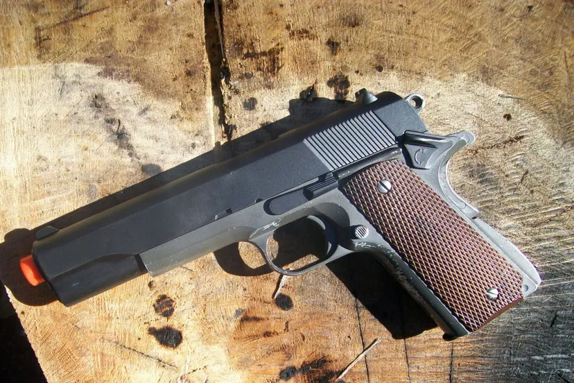 airsoftgun mad house photography