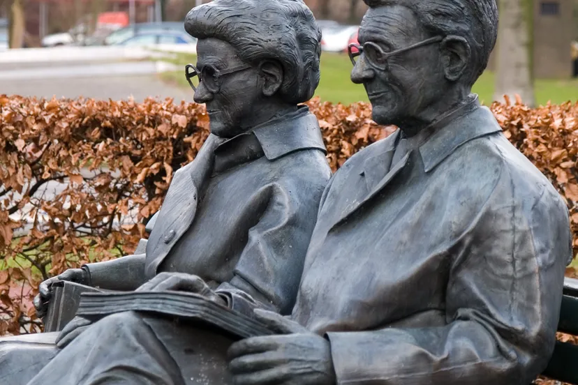 ayh52jnq3gp1b6h66j4q5tr46 simon carmiggelt2