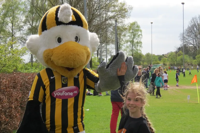 baj206labenm6eymxkeh4oam7 2014 04 09 de pinkenberg voetbal jeugd 050