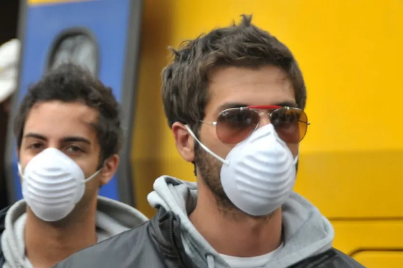 beschermende middelen facemepls on fotercom cc by